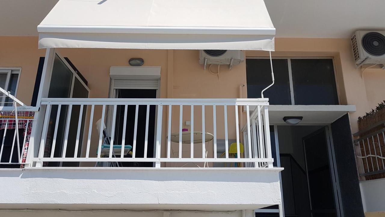 Eva Beach Studio Néa Péramos Eksteriør billede
